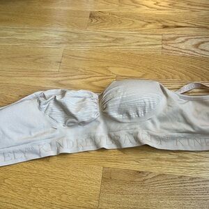 Kindred pursing and pumping bra